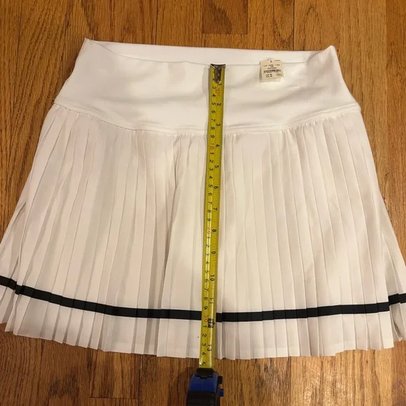 OFFLINE By Aerie All Aces White Pleated Tennis Skort NWT - Picture 9 of 15